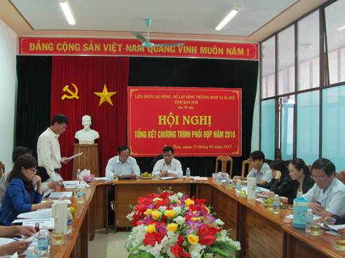 Hội nghị tổng kết chương trình phối hợp năm 2016 với Liên đoàn Lao động tỉnh